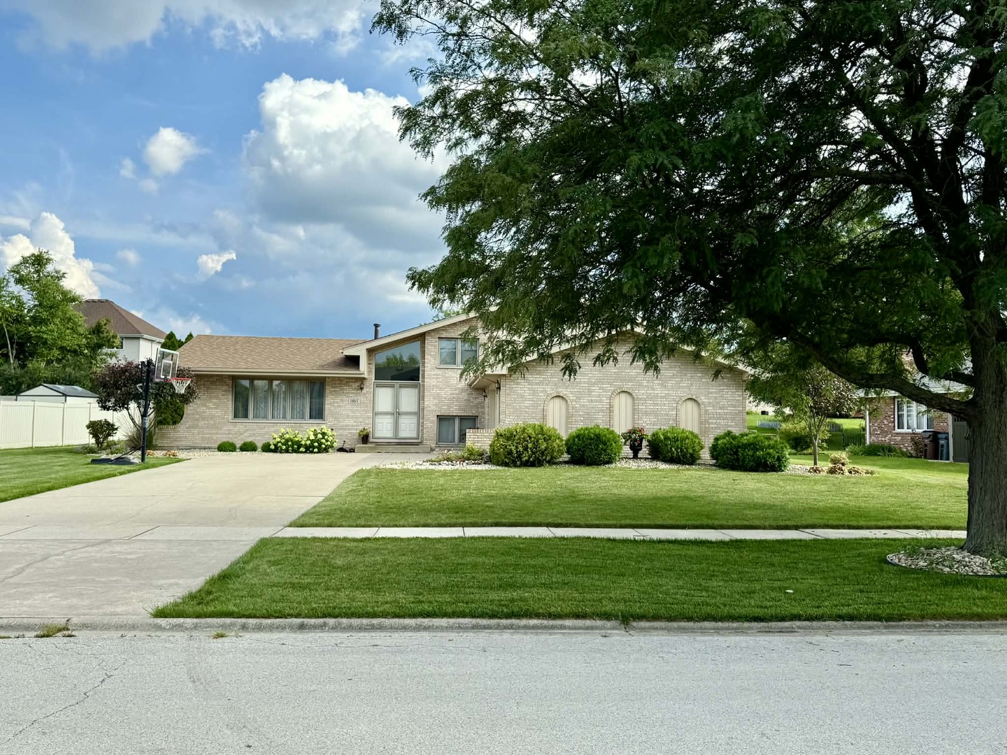 11617 Parkside Lane Mokena, IL 60448 - Photo 2 of 37