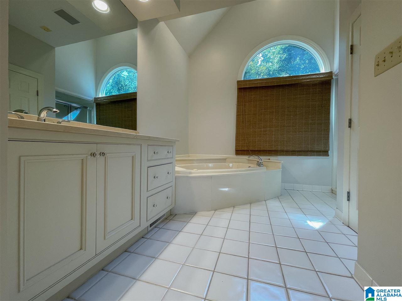 4944 Altamont Road South Birmingham, AL 35222 - Photo 17 of 34