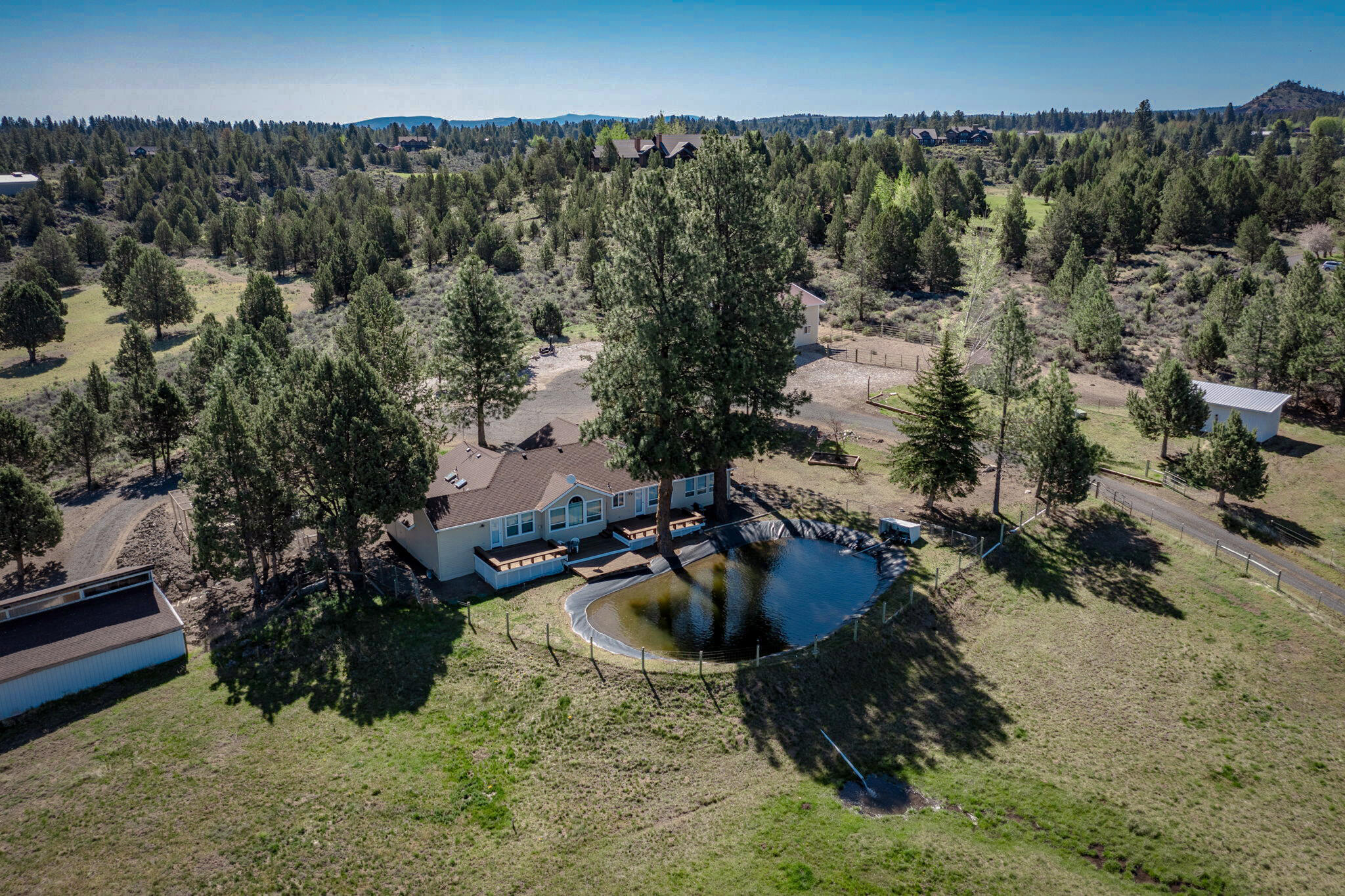 60640 Arnold Market Road Bend, OR 97702 - Photo 32 of 42 2024_05_16_60640_arnold_market_road-dron