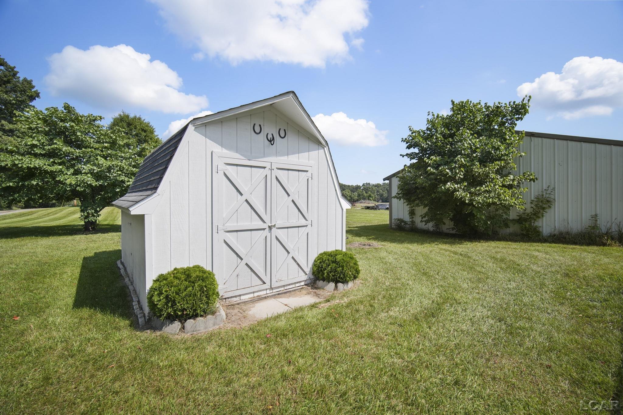 1820 Sutton Road Adrian, MI 49221 - Photo 7 of 23