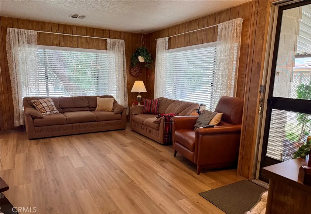 15181 Van Buren Riverside, CA 92504 - Photo 6 of 27