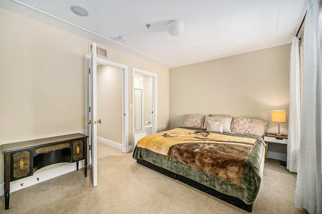 $4,500 | 431 South Ashley Street, Ann Arbor, MI 48104