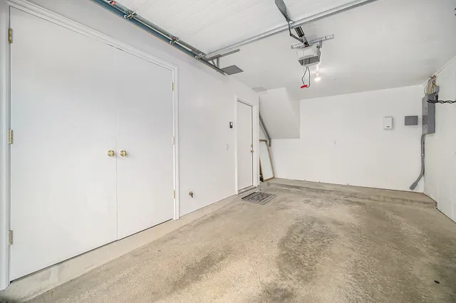 $4,500 | 431 South Ashley Street, Ann Arbor, MI 48104