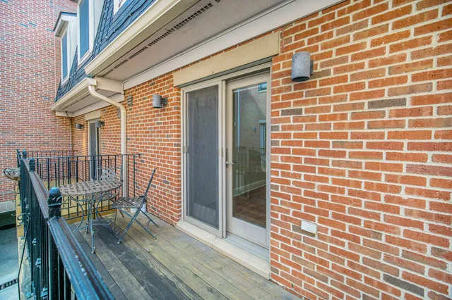 $4,500 | 431 South Ashley Street, Ann Arbor, MI 48104