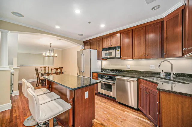 $4,500 | 431 South Ashley Street, Ann Arbor, MI 48104