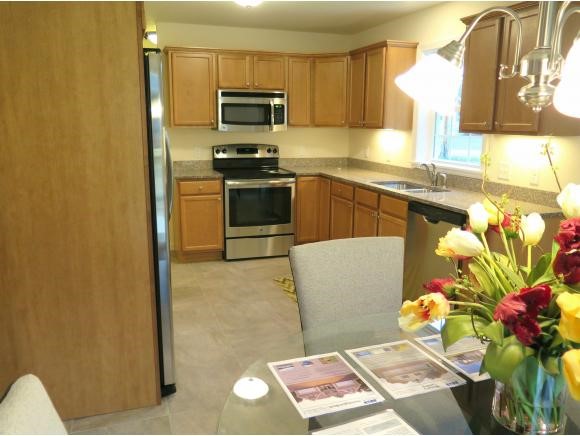225 Fox Run, Unit 4 Colchester, VT 05446 - Photo 6 of 36 Gallery Image 6