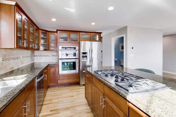 $700,000 | 425 Island Pointe Drive, St. Joseph, MI 49085