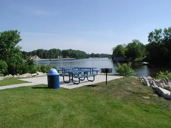 $700,000 | 425 Island Pointe Drive, St. Joseph, MI 49085