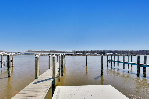 $700,000 | 425 Island Pointe Drive, St. Joseph, MI 49085