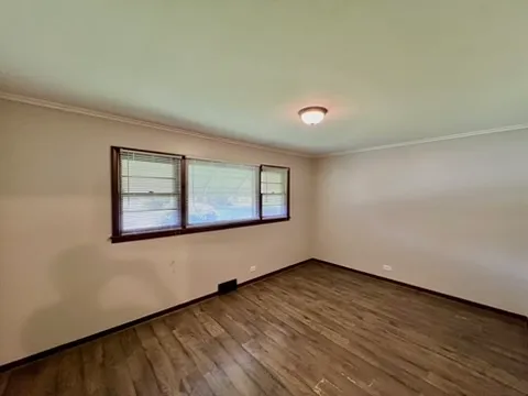 $322,000 | 12513 South McVickers Avenue, Palos Heights, IL 60463