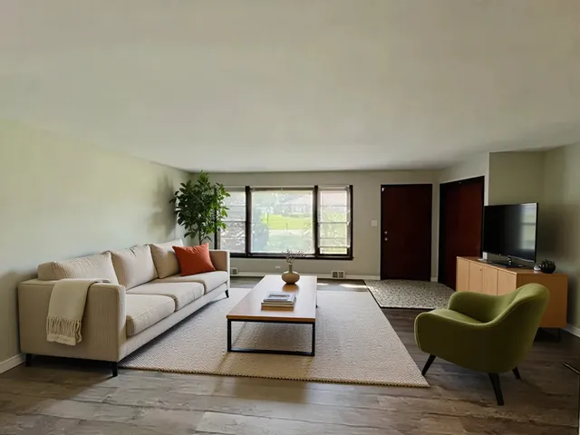 $322,000 | 12513 South McVickers Avenue, Palos Heights, IL 60463