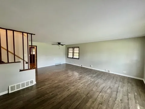 $322,000 | 12513 South McVickers Avenue, Palos Heights, IL 60463