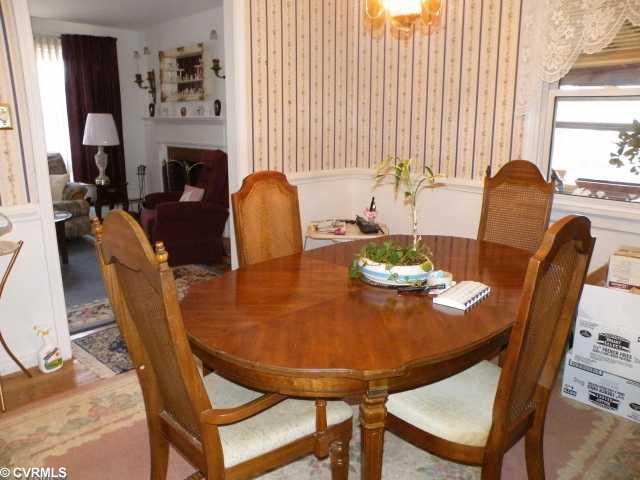 5808 West Rois Road Richmond, VA 23227 - Photo 6 of 11 Dining Room - Formal Dining room is nice size and is off the kitchen with pantry