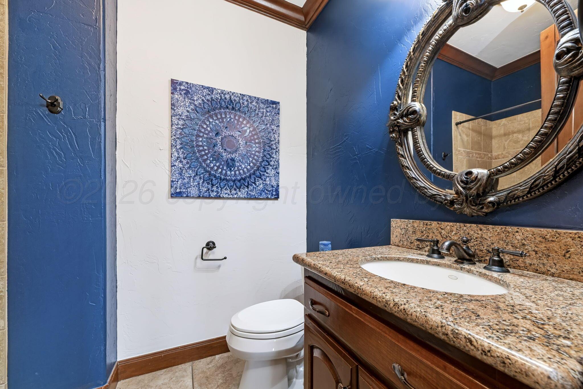 11213 Collin Wade Road Amarillo, TX 79124 - Photo 26 of 48 Full Hall Bath