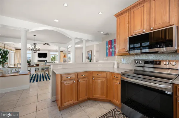 $1,100,000 | 12901 Old Bridge Road, Unit PH8 2, Ocean City, MD 21842