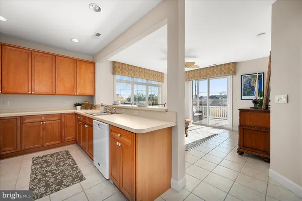 $1,100,000 | 12901 Old Bridge Road, Unit PH8 2, Ocean City, MD 21842