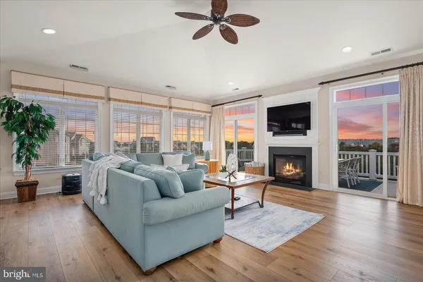 $1,100,000 | 12901 Old Bridge Road, Unit PH8 2, Ocean City, MD 21842