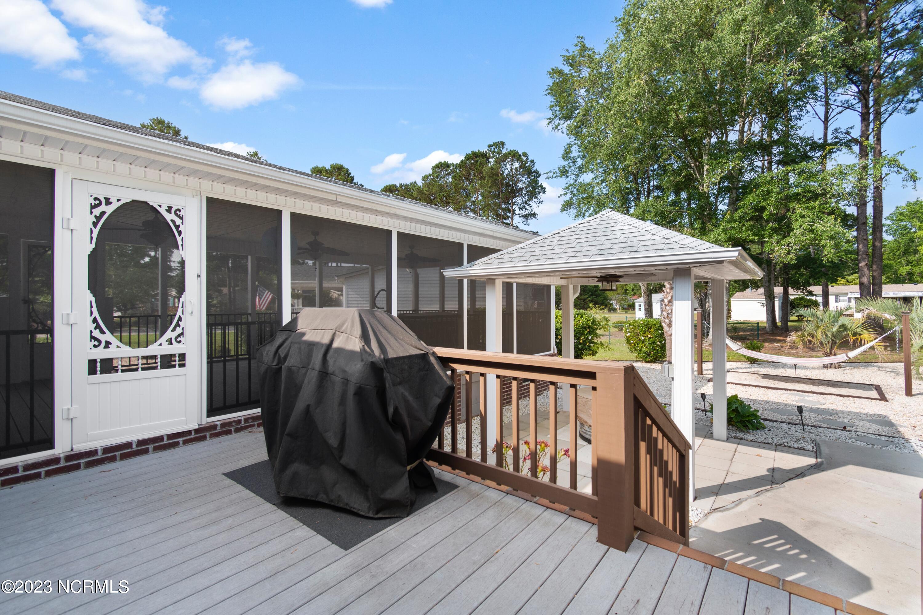1014 Waterview Lane Southwest Calabash, NC 28467 - Photo 25 of 35 Open porch area