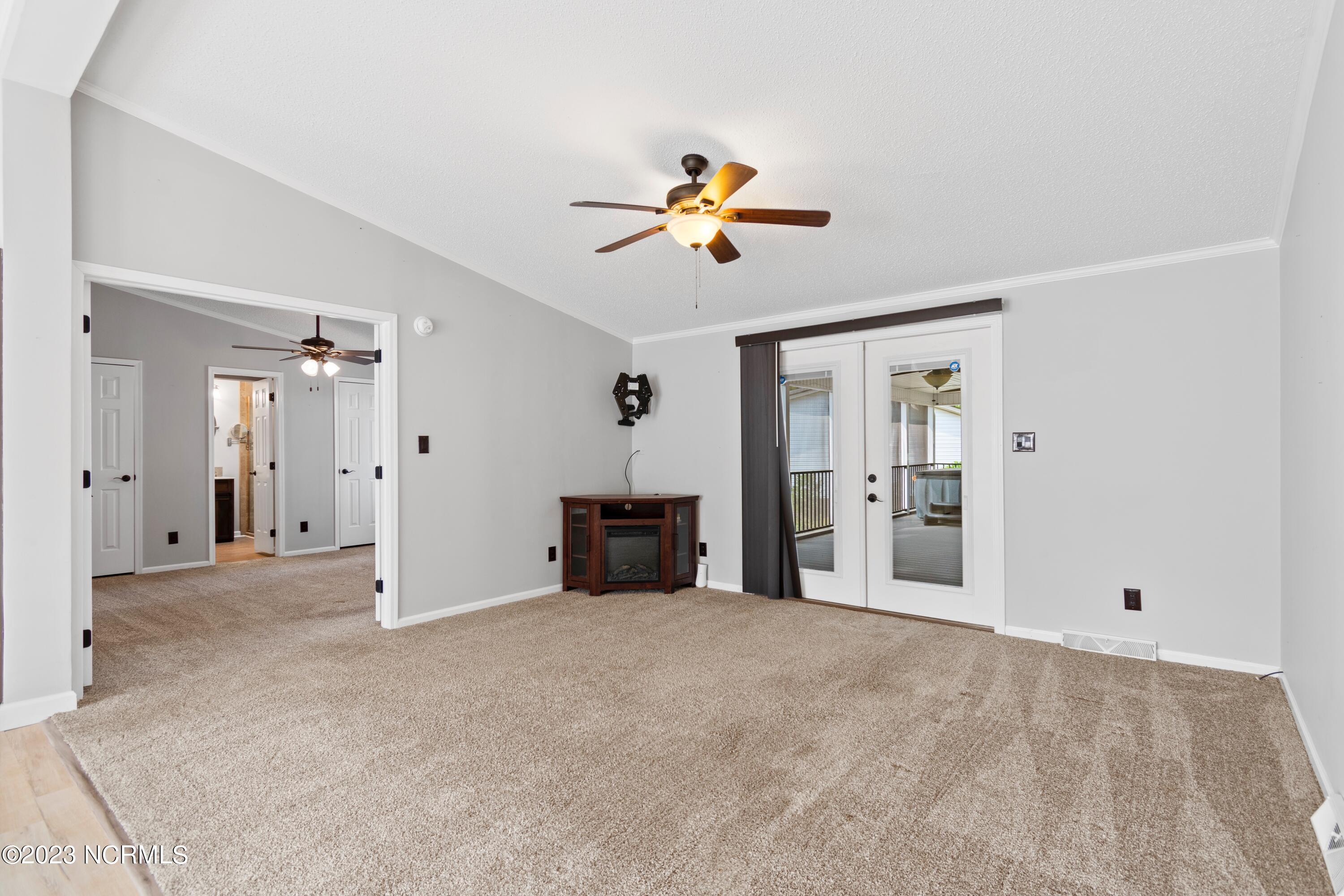 1014 Waterview Lane Southwest Calabash, NC 28467 - Photo 5 of 35 Living room
