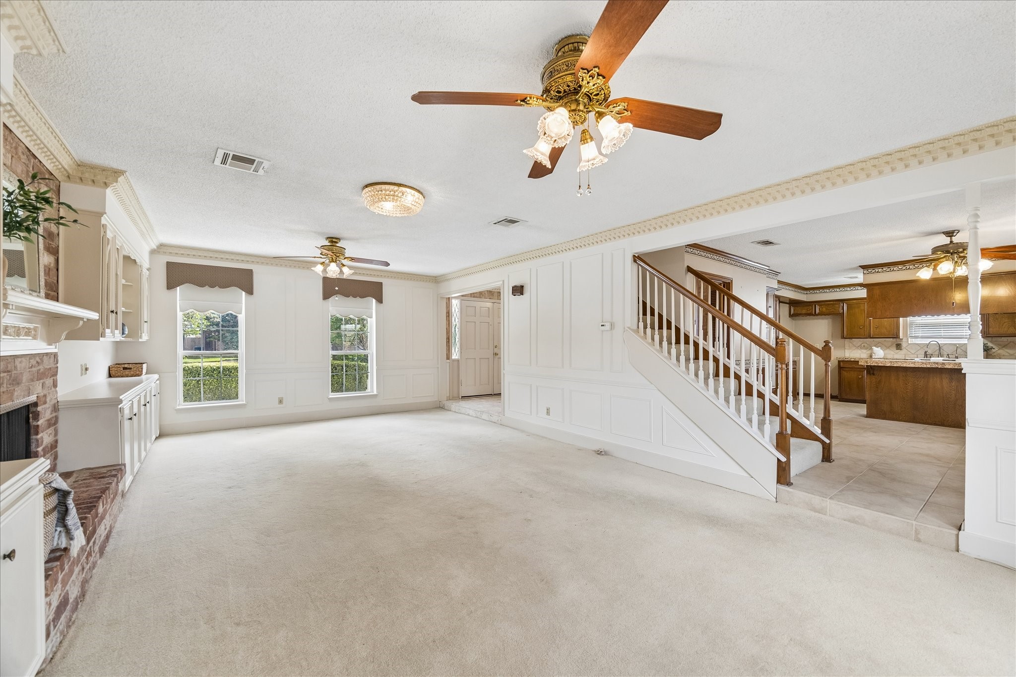 322 Enchanted River Drive Spring, TX 77388 - Photo 26 of 28 a view of a livingroom with a ceiling fan