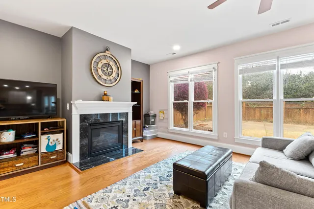 $2,850 | 204 Frontgate Drive, Cary, NC 27519