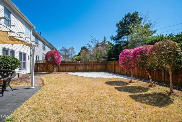 $2,850 | 204 Frontgate Drive, Cary, NC 27519