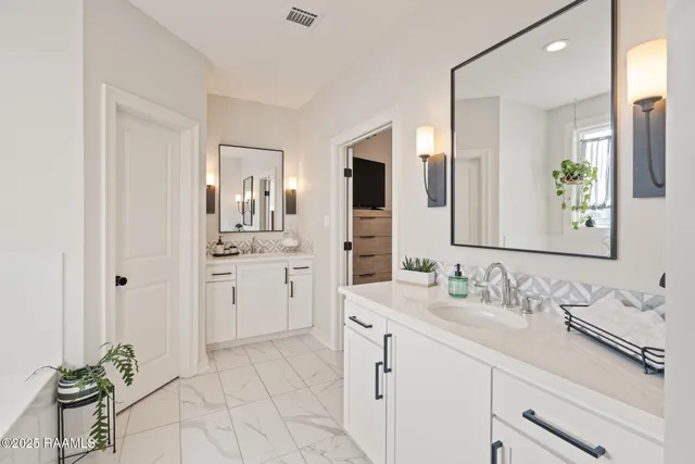 $400,000 | 108 Sanctuary Lane, Lafayette, LA 70503