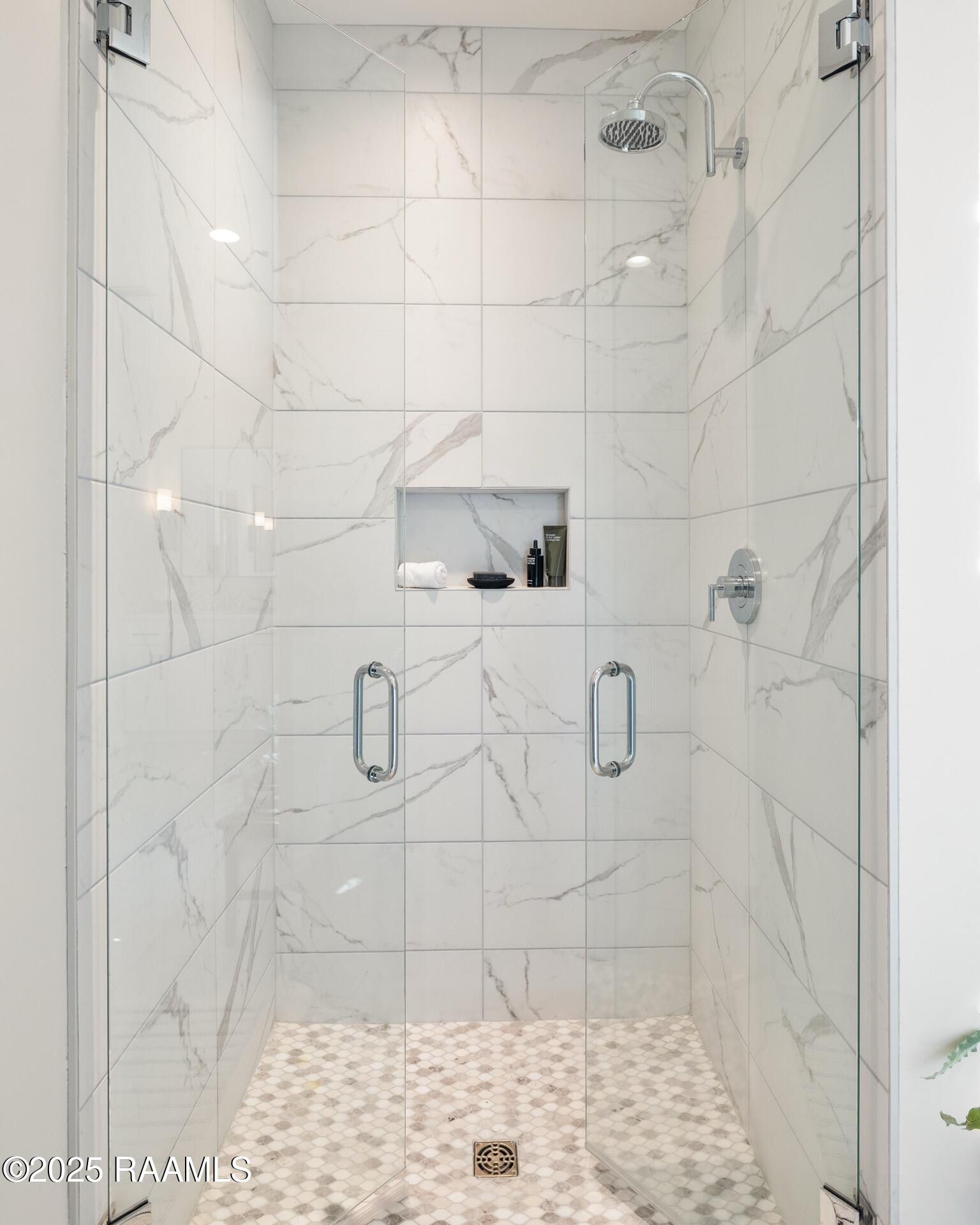 108 Sanctuary Lane Lafayette, LA 70503 - Photo 15 of 25 108 Sanctuary Ln-019