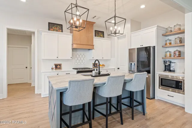 $400,000 | 108 Sanctuary Lane, Lafayette, LA 70503