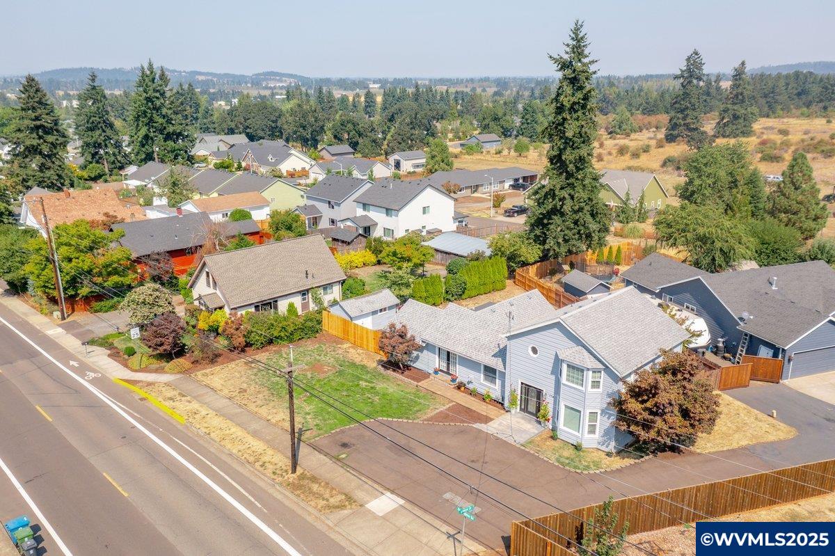 174 Steelhammer Road Silverton, OR 97381 - Photo 4 of 39 Gallery Image 4