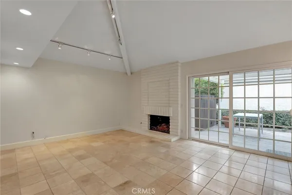 $6,995 | 16 Sycamore Creek, Irvine, CA 92603