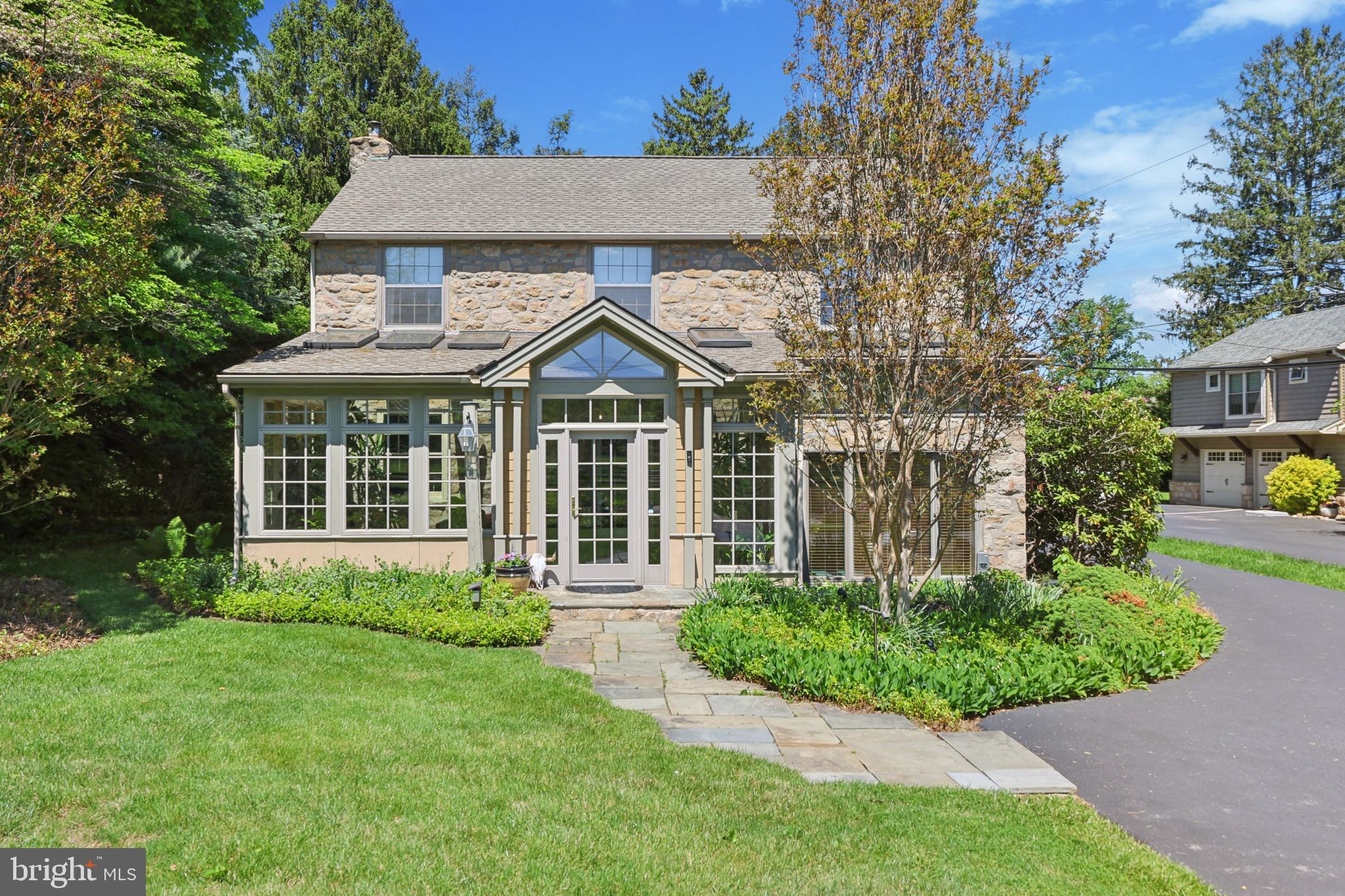813 West Butler Pike Ambler, PA 19002 - Photo 3 of 36 Gallery Image 3