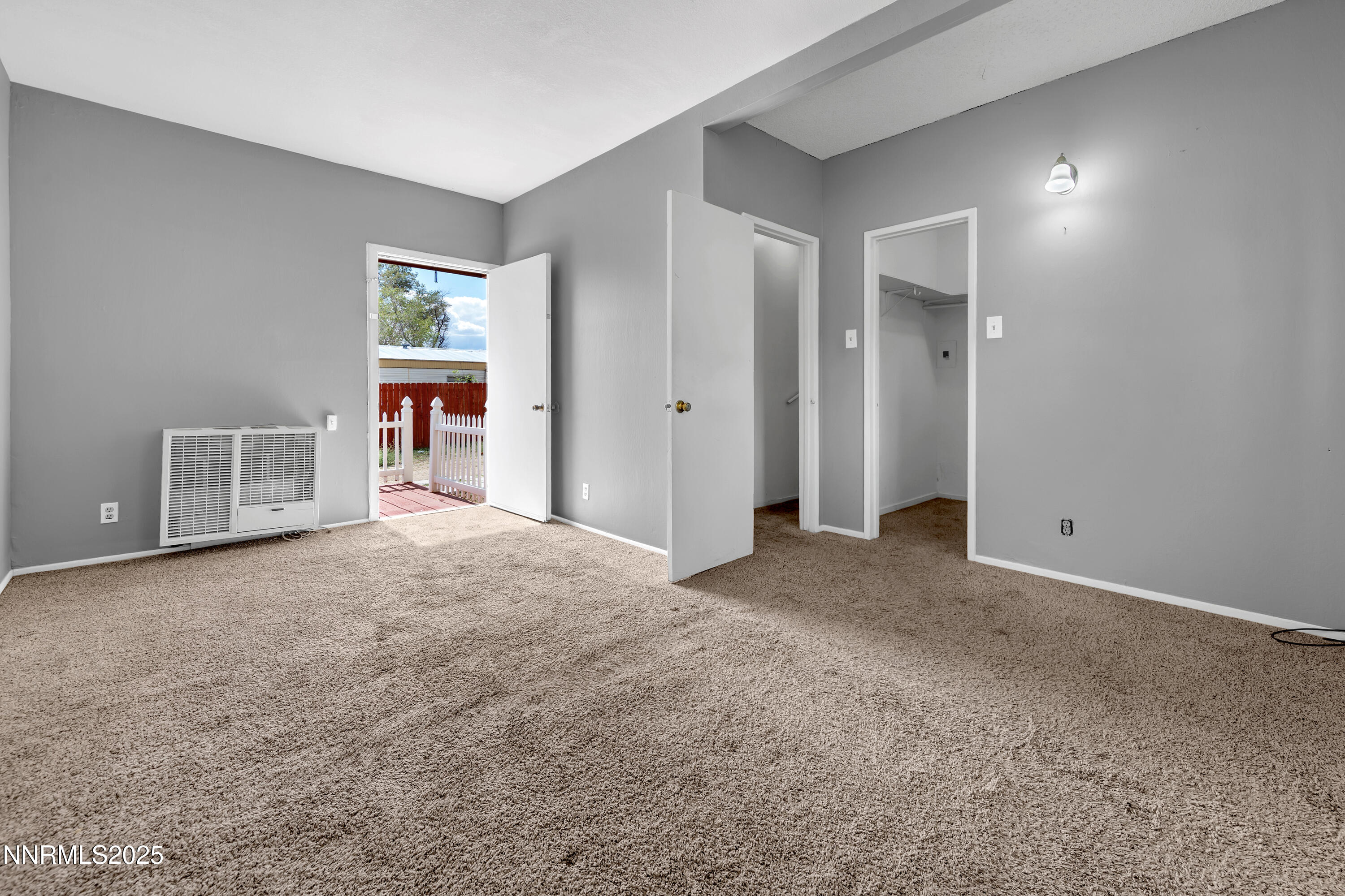 5760 Leon Drive Sun Valley, NV 89433 - Photo 18 of 42 a view of livingroom with hardwood