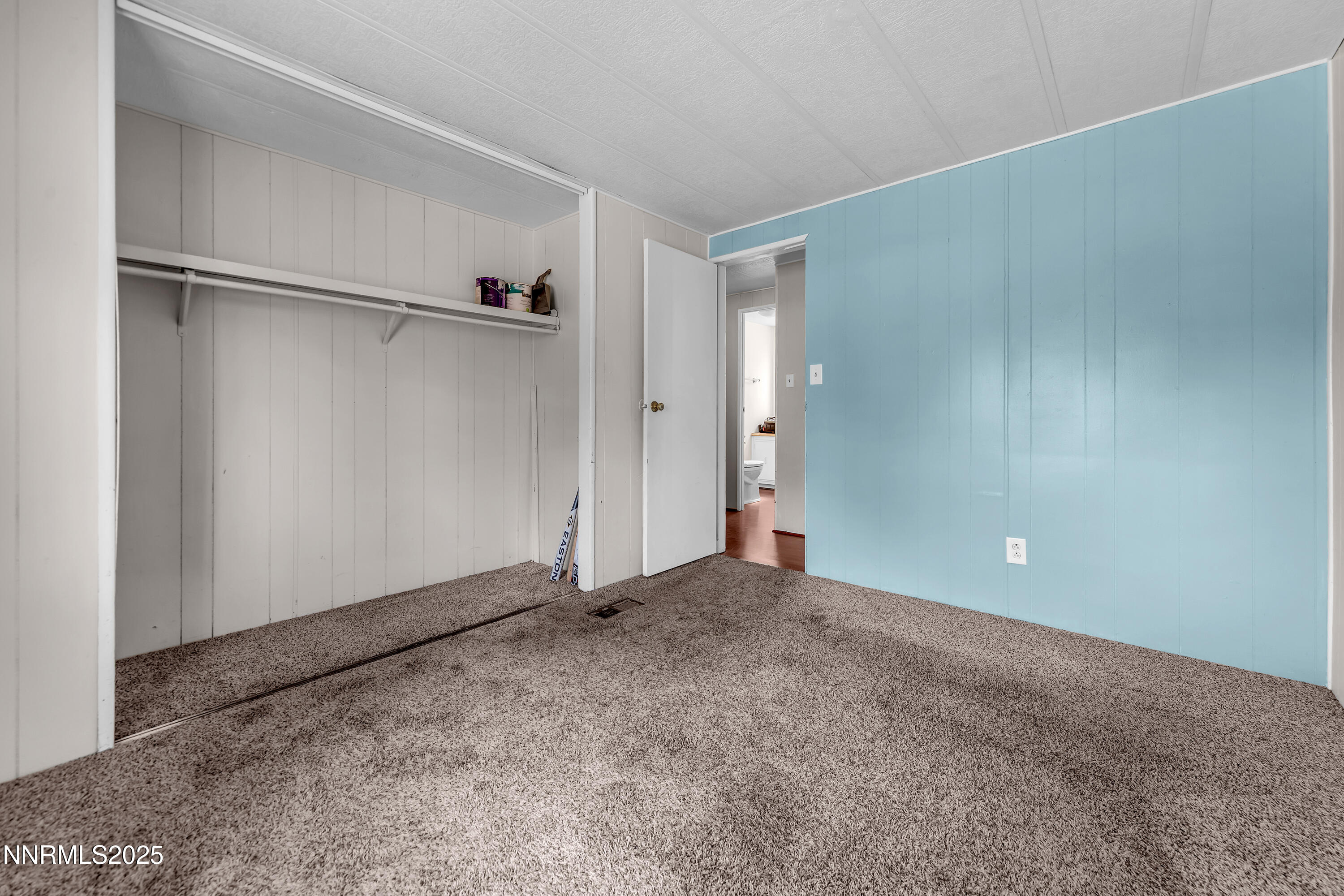 5760 Leon Drive Sun Valley, NV 89433 - Photo 25 of 42 a view of an empty room