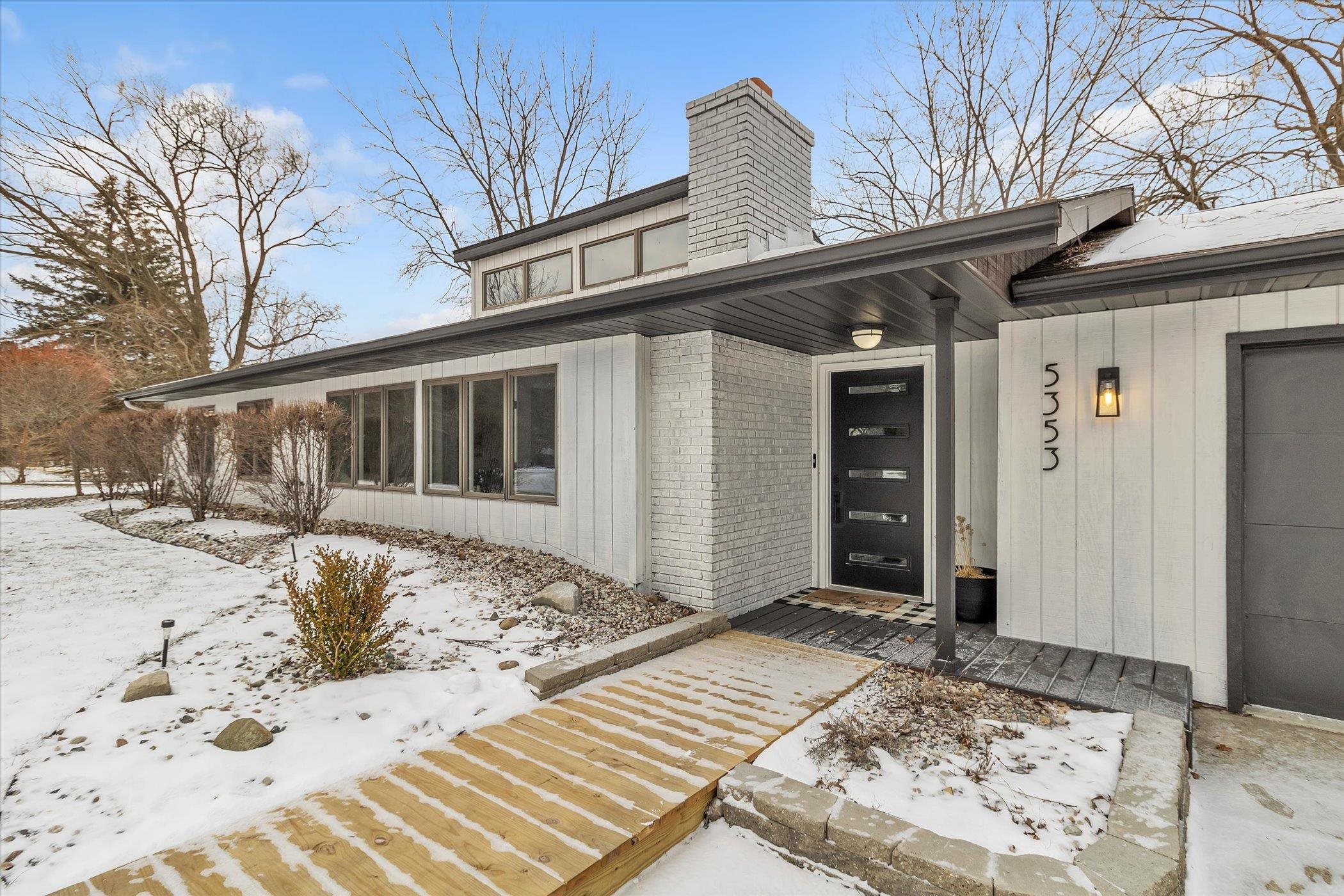 5353 Willow Bend Road Alma, MI 48801 - Photo 2 of 22 1897526-1.JPG