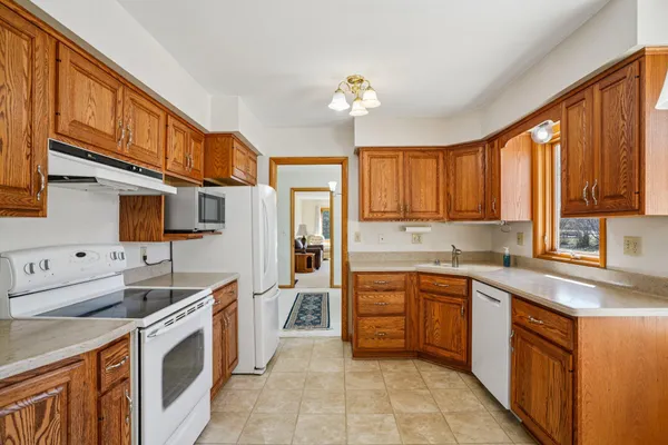 $574,500 | 15865 West Burleigh Boulevard, Brookfield, WI 53005