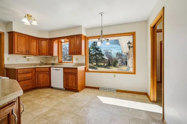 $574,500 | 15865 West Burleigh Boulevard, Brookfield, WI 53005