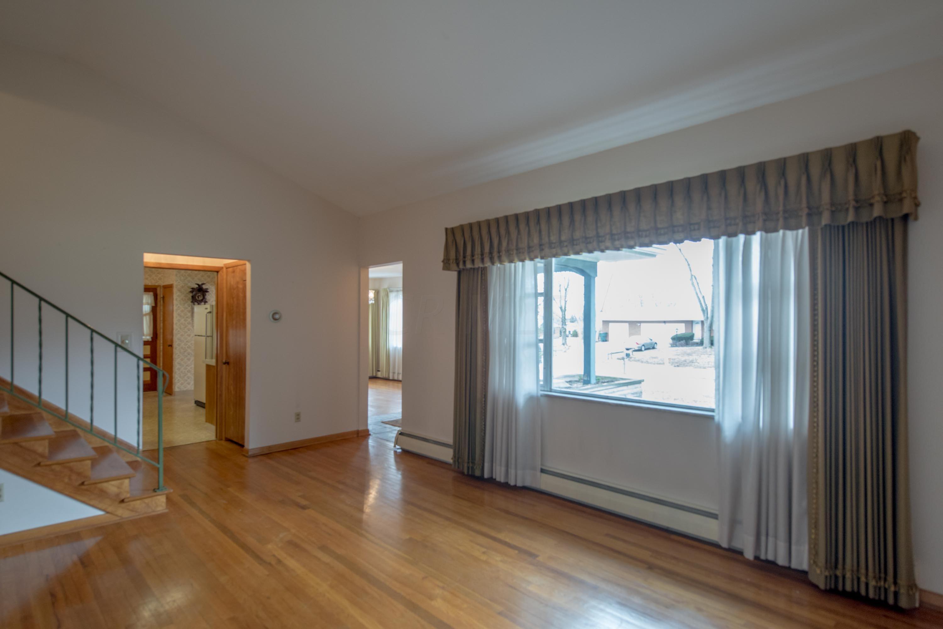940 Plum Ridge Columbus, OH 43213 - Photo 7 of 58 Gallery Image 7