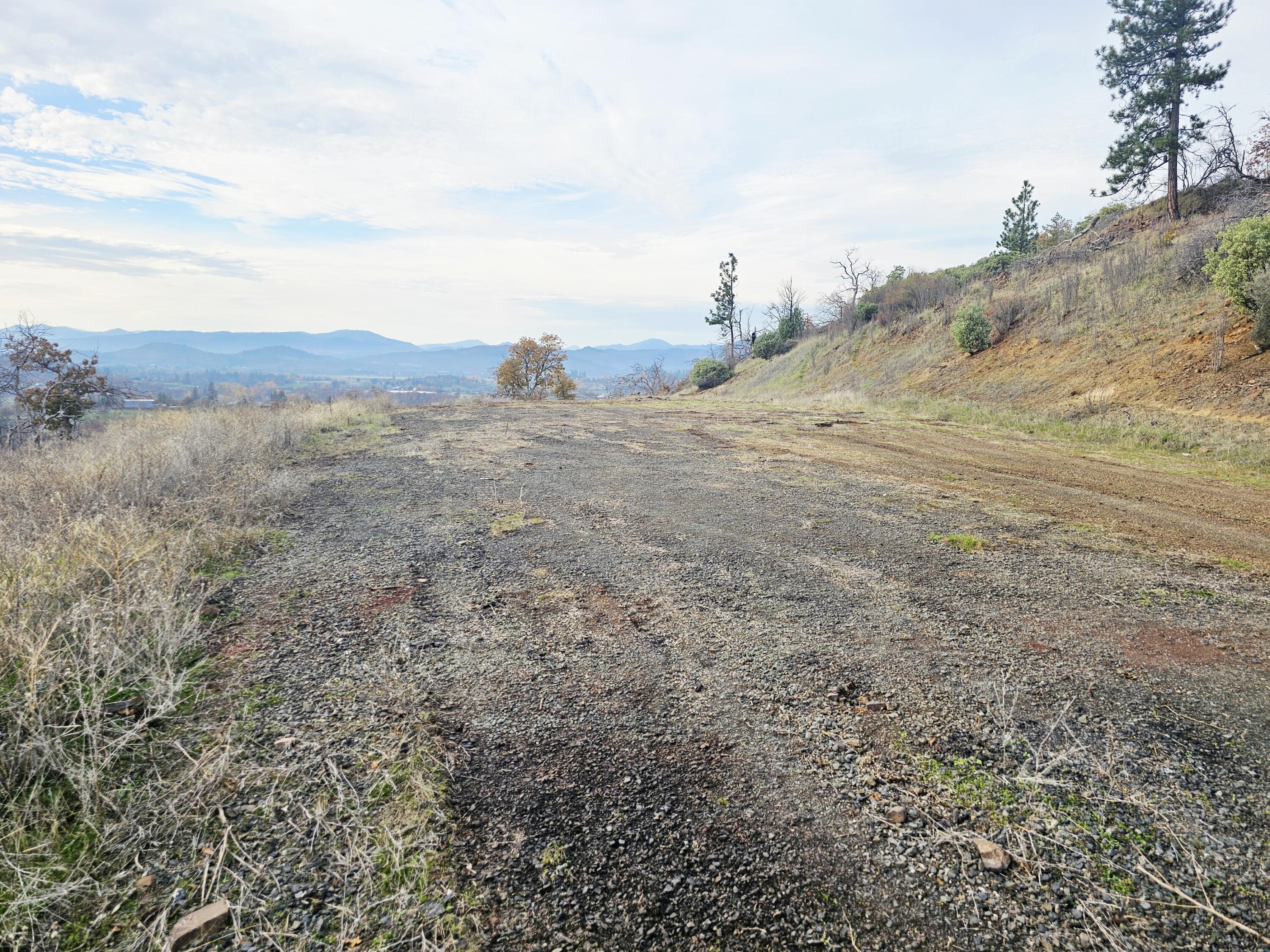 2162 Butte Falls Highway Eagle Point, OR 97524 - Photo 26 of 63 26 Second Pad