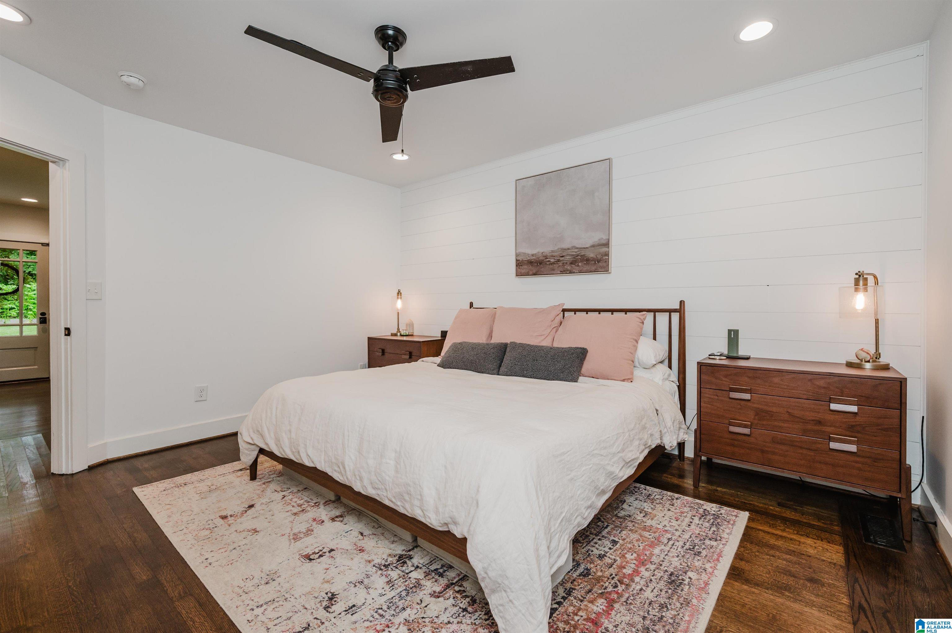 517 Oxmoor Road Birmingham, AL 35209 - Photo 16 of 39