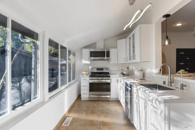 $2,195,000 | 5 Hillside Avenue, Kentfield, CA 94904