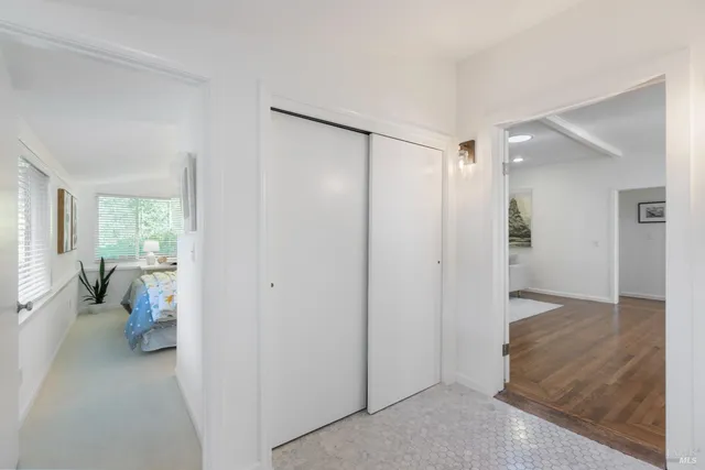 $2,195,000 | 5 Hillside Avenue, Kentfield, CA 94904