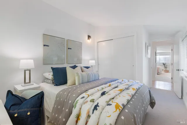 $2,195,000 | 5 Hillside Avenue, Kentfield, CA 94904