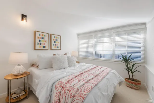 $2,195,000 | 5 Hillside Avenue, Kentfield, CA 94904