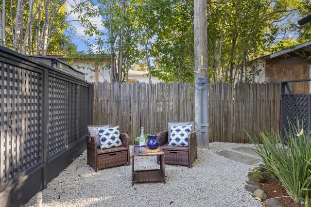 $2,195,000 | 5 Hillside Avenue, Kentfield, CA 94904