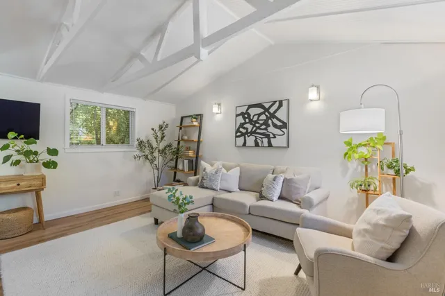 $2,195,000 | 5 Hillside Avenue, Kentfield, CA 94904