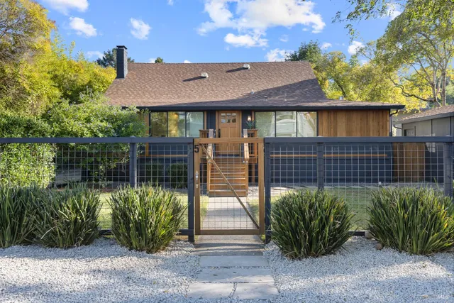 $2,195,000 | 5 Hillside Avenue, Kentfield, CA 94904