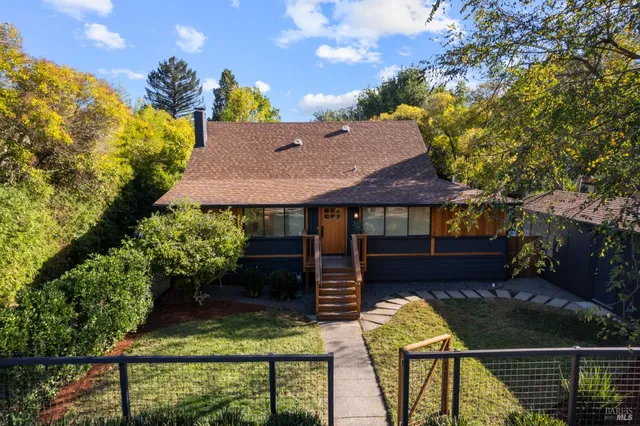 $2,195,000 | 5 Hillside Avenue, Kentfield, CA 94904