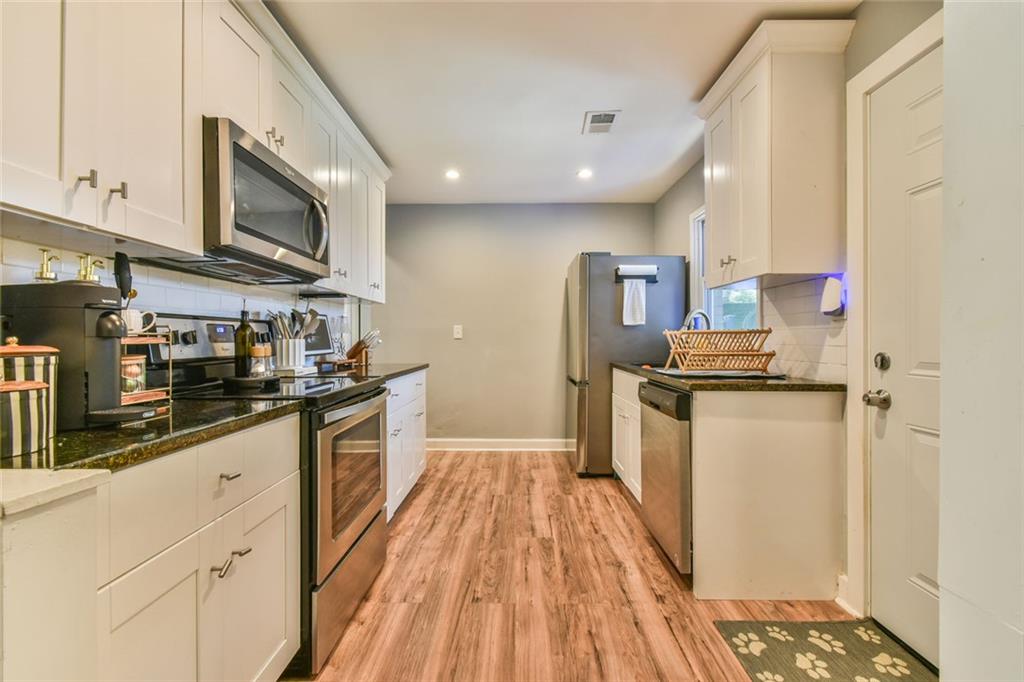 3449 Pinehill Drive Decatur, GA 30032 - Photo 12 of 35