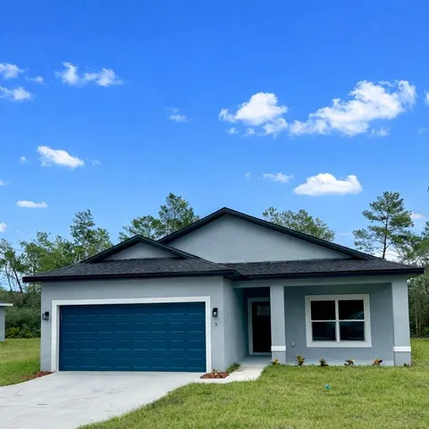 $1,640 | 5 Fisher Pl Drive, Ocklawaha, FL 32179